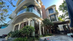 biệt thự căn góc 2 mặt tiền giá hơn 100 tỷ ,diện tích 291 m²