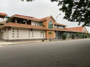 cho thuê mặt bằng làm dịch vụ, dưỡng lão, đào tạo...2000m2