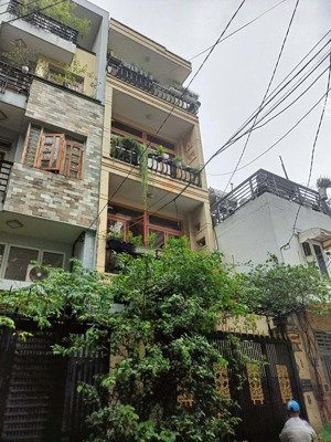 bán nhà riêng tại sư vạn hạnh, 12,2 tỷ, 140.9 m2, 10pn, 10wc, hàng hiếm tại giá ưu đãi, q10, hcm