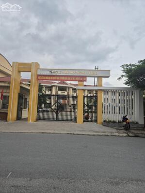 MR Đ.ANH- BÁN NHÀ CẤP 4- ĐƯỜNG TRƯƠNG VĂN LỰC, HÙNG VƯƠNG, HỒNG BÀNG- HẢI PHÒNG GIÁ TỐT 5,6 TỶ