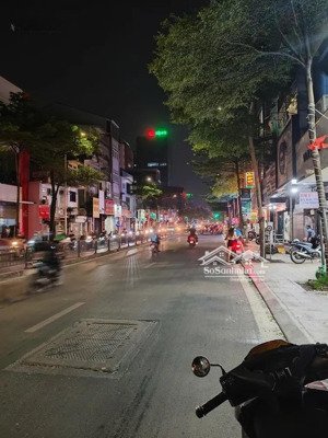 bán nhà mặt phố nguyễn lương bằng giá rẻ như mặt ngõ dt=77m mt=5.2m giá chào 30.8 tỷ sổ vuông vắn