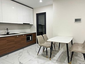 cho thuê 3 ngủ đủ đồ, tòa vip s4 sunshine city, ciputra. giá 22tr/tháng vào ở luôn. 