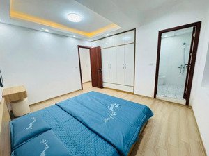 phố tây kết tập thể tầng 3 lô góc 120m, 3 ngủ, ô tô đỗ dưới