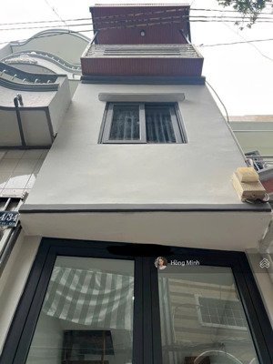 chính chủ cần bán gấp nhà mới vào ở liền hẻm cách mạng tháng tám quận 3 - dt 16m2 - giá 1,98 tỷ