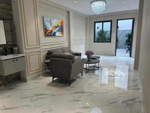 siêu phẩm mặt tiền quận 1 - 7 tầng thang máy - full nội thất cao cấp