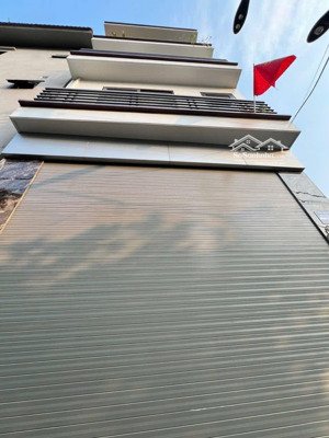 bán nhà riêng nội thất vip, dt 32m2, 3 pn, mt 3.5m, giá 4.4 tỷ