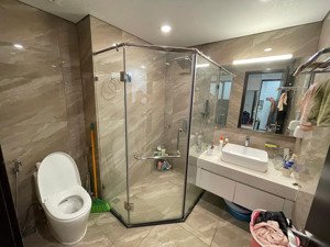 bán căn hộ chung cư c37 bắc hà, 17 tố hữu. dt 115m2 3n 8.2 tỷ. lh: 