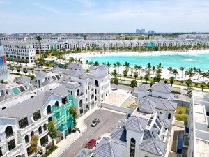 cho thuê biệt liền kề sao biển 4 tầng, gần biển hồ 6,1 ha. giá: 12tr/th. lh: 