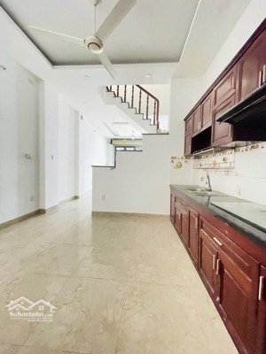 hxh tránh nhau sát gò vấp tô ngọc vân 3 tầng btct 59m2 chỉ 5 tỷ 1