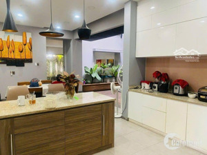 bán biệt thự 1 trệt 2 lầu, dt 110 x 20m (dt sàn hơn 500m2) kdc d2d võ thị sáu, biên hòa, giá 19 tỷ