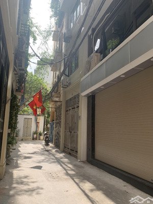 lạc long quân 42m2 thông võ chí công - 6 tầng thang máy - nhà mới - trước nhà 3m - gần phố 10,x tỷ