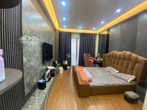 nhà đẹp phố thái thịnh, trung tâm đống đa. dt 52m2, 5t, ô tô, kd, giá siêu tốt, nhỉnh 17 tỷ