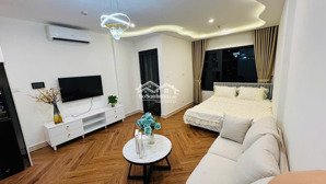 trần thuỷ . cho thuê căn hộ studio full đồ , nhà mới, đồ đẹp