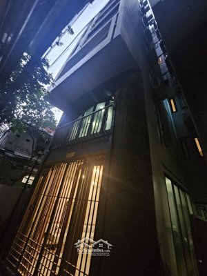 bán tòa apartment 7 tầng xuân diệu quảng an tây hồ, dòng tiền ổn định