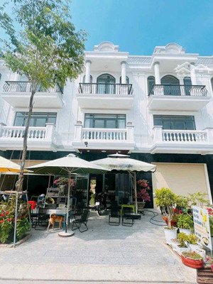 bán shophouse tại thăng long central city, 3,9 tỷ, 100m2, hàng hiếm tại bình dương