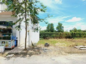 bán đất thổ cư ngay đ. kim định, tt cần giuộc gần chợ cần giuộc. giá chỉ 545tr/120m2. sổ sẵn. tc.