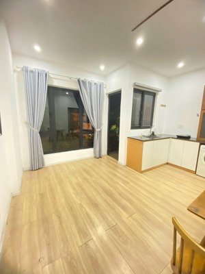 cho thuê căn hộ mini phòng 50m2 + 20m2 sân tại mặt đường 7m5 hoàng dư khương, cẩm lệ, đà nẵng