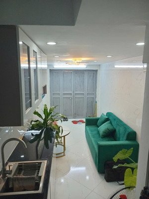 nhỉnh 4 tỷ nhà đẹp ngõ hoà bình 7. ngõ thông. full nội thất. sổ đỏ riêng đẹp