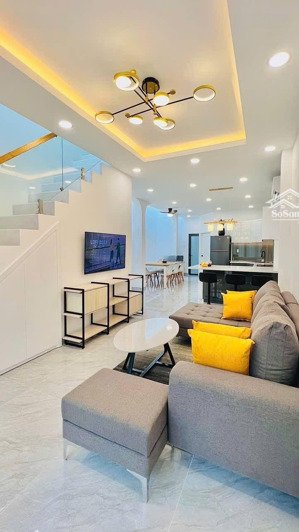 sở hữu nhà quận 3 đường lê văn sỹ, gần siêu thị coop mart hxh 5m shr