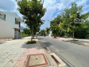 (gia đình tôi cần bán) mặt tiền đường đoàn giỏi, trung an, tp. mỹ tho 2 tỷ 100 triệu/nền 99m2 shr