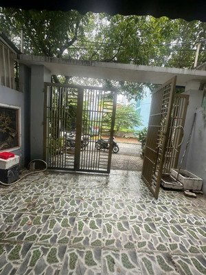 cho thuê nhà hai tầng nguyên căn tại đường bàu mạc - liên chiểu - đà nẵng.