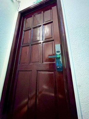 cho thuê studio rộng rãi-p14, tân bình,cửa phòng vân tay,gần sân bay tsn