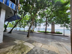 độc bản biệt thự lô góc 3 bước ra hồ tây siêu thoáng sáng chủ giáo sư viện việt đức