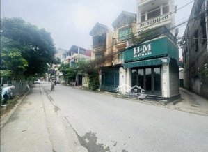 lôgóc,đất tặng nhà- mặt tiền đẹp - kinh doanh- 2 thoáng, xây toà văn phòng, chung cư mini..sổ đẹp.