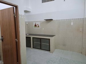 cần bán nhà phố hẻm 7m nguyễn trãi q.1