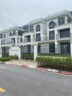bán biệt thự view công viên hud mê linh central 300m, mặt tiền 10m, đường 13.5m