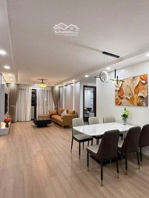 cần bán góc 118m2 / bộ tư lệnh, yên nghĩa. diện tích: 118m2
thiết kế: 3ngủ, 2vs