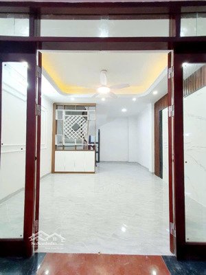 chính chủ cần bán nr trung tâm cổ nhuế, nhà đẹp 6 tầng xây mới, thoáng sáng, thiết kế hiện đại