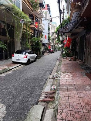 bán nhà phố hồng hà, ba đình, phân lô oto tránh, 70m2,mt6m,22.9tỷ, ngõ thông, giá đầu tư.