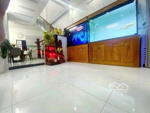 bán nhà: trung tâm dĩ an, cạnh kcn songd thần