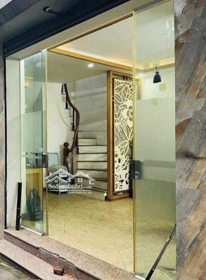 bán gấp ! nhà đẹp trần thái tông 5 tầng, mặt tiền rộng, ngõ thông giá tốt cho đầu tư sổ đỏ cc