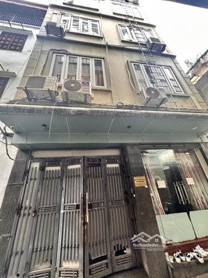 bán nhà lô góc đường thái thịnh. nhà oto vào trong luôn, nhà đang có dòng tiền sẵn 60tr/tháng