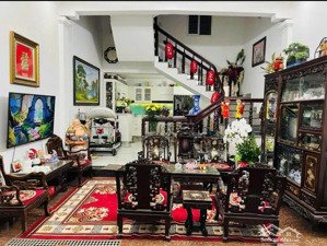 bán nhà dân xây độc lập mặt tiền 4,8m phường lê chân giá tốt