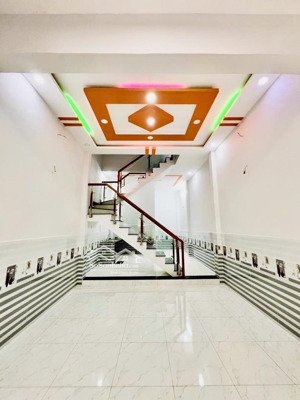 bán nhà gần bình long, bhha, bình tân, 4.2x11, 2 tầng, hxh, shr, ko qh, 4.1 tỷ