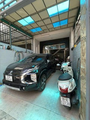 7tỷ8 nhà bán - nguyễn văn khối - 76m2 siêu rộng - vuông vức