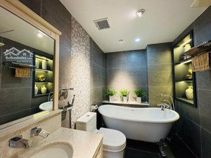 bán nhà khương đình-43m2- giá nhỉnh 8 tỷ-gần hồ-gần oto đỗ.