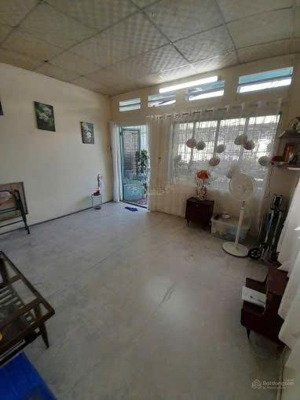 cho thuê nhà mặt tiền , phong phú, p11, dtsd 142m2 , 17.5tr .lh: phương