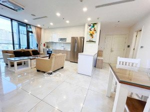 cho thuê 3pn full nt cao cấp, vinhomes golden river, giá 35tr/th, lh mr vương