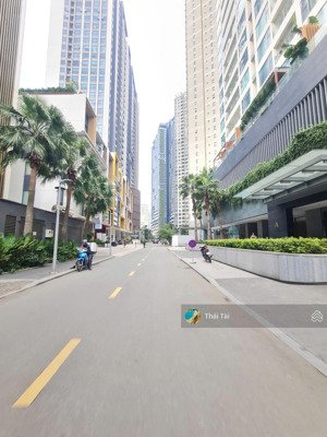 bán biệt thự ngay mặt tiền đường xaun thủy thảo điền quận 2 cn 268m2 giá chỉ 86 tỷ