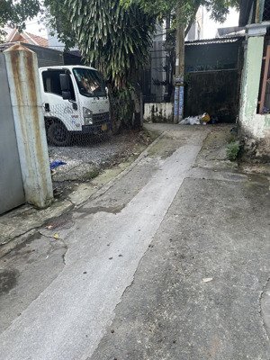 kho xưởng ngay cafe cá koi phú hoà thủ dầu một 9x15 hẻm xe tải 5m giá 2,95 tỷ
