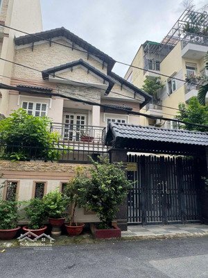 hiếm! chủ bán biệt thự lê đức thọ q gò vấp - dt: 10 x 20m - giá: 21 tỷ