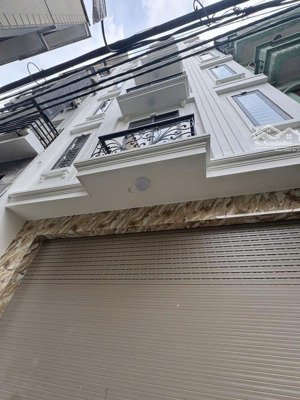 bán toà nhà chdv, 8 tầng, thang máy, ngõ lạc long quân-tây hồ. ô tô vào nhà. dt50m, mt6m. giá 22 tỷ