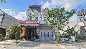 nhà có phòng ngủ dưới tại phú hồng thịnh 8 mặt tiền công viên