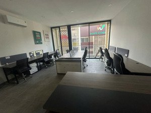 cho thuê shophouse tại global city giá chỉ 25 tr hoàn thiện có máy lạnh, thang máy