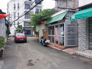 nhà mt đường gần nguyễn thị định (5x25m) - hđt 220tr/năm - giá 12,9 tỷ tl