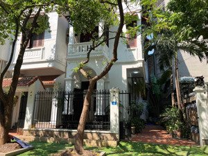 cho thuê biệt thự trịnh văn bô, mỹ đình, 150m2, 4 tầng, nội thất đẹp làm văn phòng, nhà ở
